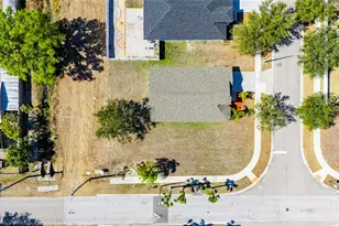 813 Cristelle Jean Dr, Ruskin, FL 33570 - Photo 83