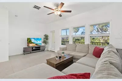 809 Tennyson Mill Circle, Tampa, FL 33619 - Photo 9