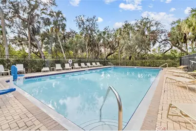 809 Tennyson Mill Circle, Tampa, FL 33619 - Photo 39