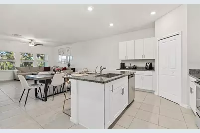 809 Tennyson Mill Circle, Tampa, FL 33619 - Photo 19