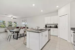809 Tennyson Mill Cir, Tampa, FL 33619 - Photo 19