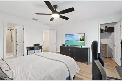 809 Tennyson Mill Circle, Tampa, FL 33619 - Photo 25