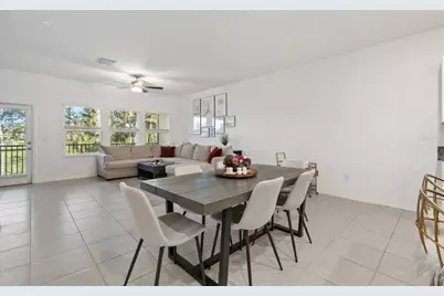 809 Tennyson Mill Circle, Tampa, FL 33619 - Photo 11