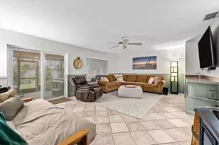 2392 Hanover Dr, Dunedin, FL 34698 - Photo 5