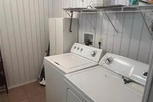 11300 124th Ave, Largo, FL 33778 - Photo 9