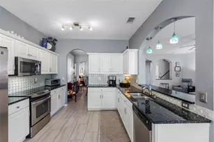 10746 Firebrick Ct, Trinity, FL 34655 - Photo 9