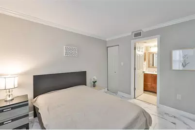 5030 Terrace Palms Circle #102, Tampa, FL 33617 - Photo 5