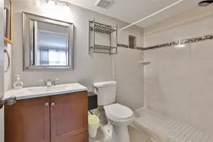 5030 Terrace Palms Cir, Tampa, FL 33617 - Photo 7