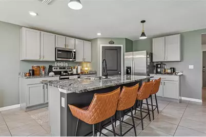 35571 Doveland Drive, Zephyrhills, FL 33541 - Photo 7