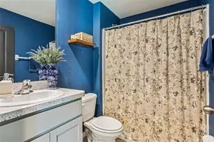 35571 Doveland Dr, Zephyrhills, FL 33541 - Photo 11