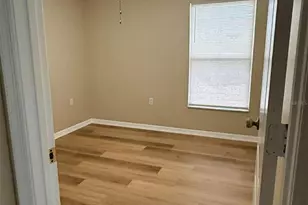 650 Lakemont Dr, Brandon, FL 33510 - Photo 5