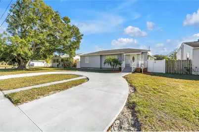 774 40th Avenue NE, Saint Petersburg, FL 33703 - Photo 37