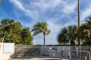 3244 Mangrove Point Dr, Ruskin, FL 33570 - Photo 37