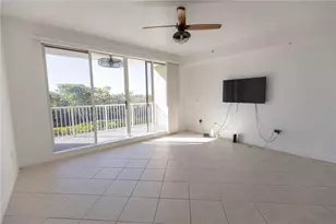 3244 Mangrove Point Dr, Ruskin, FL 33570 - Photo 11