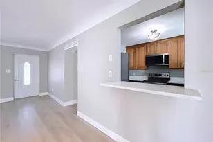 8822 Bay St NE, Saint Petersburg, FL 33702 - Photo 15