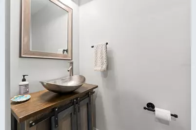 1170 24th Avenue N, Saint Petersburg, FL 33704 - Photo 23