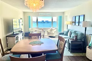4550 Cove Cir, Saint Petersburg, FL 33708 - Photo 7