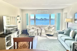 4550 Cove Cir, Saint Petersburg, FL 33708 - Photo 11