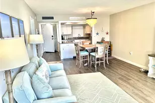 4550 Cove Cir, Saint Petersburg, FL 33708 - Photo 13