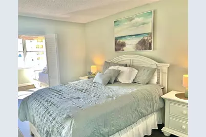 4550 Cove Circle #804, Saint Petersburg, FL 33708 - Photo 15