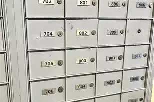 4550 Cove Cir, Saint Petersburg, FL 33708 - Photo 25