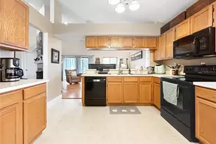 1814 Candlestick Ct, Lutz, FL 33559 - Photo 11