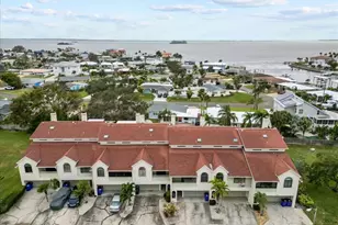 2392 Hanover Dr, Dunedin, FL 34698 - Photo 41