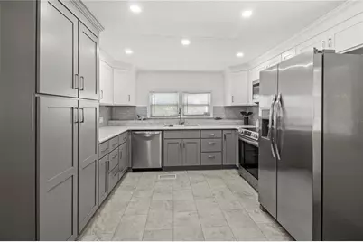 4902 91st Lane, Saint Petersburg, FL 33708 - Photo 11