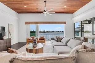 905 Bay Point Dr, Madeira Beach, FL 33708 - Photo 11