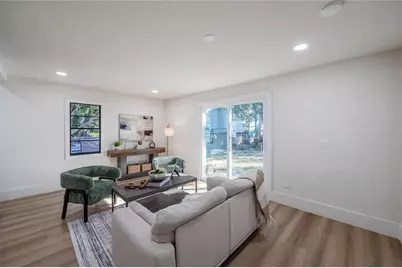 805 E Curtis Street, Tampa, FL 33603 - Photo 21