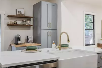 805 E Curtis Street, Tampa, FL 33603 - Photo 17