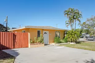 13698 120th St, Largo, FL 33778 - Photo 3