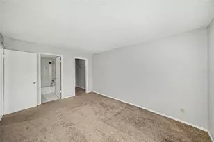 14312 Hanging Moss Cir, Tampa, FL 33613 - Photo 17