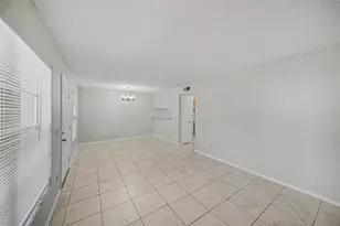 14312 Hanging Moss Cir, Tampa, FL 33613 - Photo 11