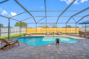 10832 Carloway Hills Dr, Wimauma, FL 33598 - Photo 9