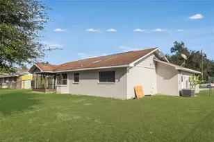4965 Bobwhite Ct, Dade City, FL 33523 - Photo 9