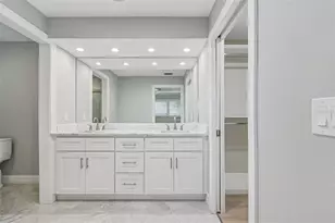 7864 9th Ave S, Saint Petersburg, FL 33707 - Photo 27