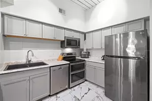 2410 W Azeele St, Tampa, FL 33609 - Photo 5