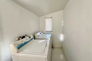 524 E Lime St, Tarpon Springs, FL 34689 - Photo 15