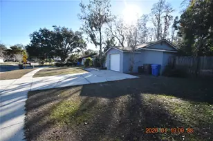 17707 Sunrise Dr, Lutz, FL 33549 - Photo 41