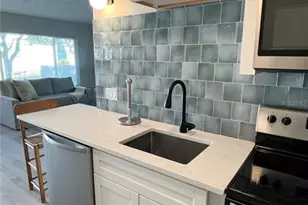 974 Tennessee Ln, Sarasota, FL 34234 - Photo 3