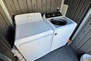 974 Tennessee Ln, Sarasota, FL 34234 - Photo 13