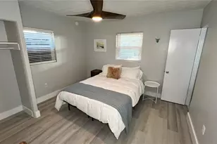 974 Tennessee Ln, Sarasota, FL 34234 - Photo 7