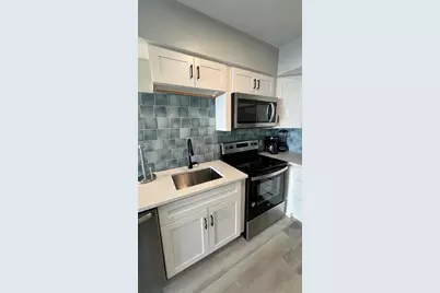 974 Tennessee Lane, Sarasota, FL 34234 - Photo 5