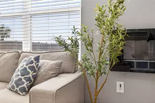 33608 Barberry Leaf Wy, Wesley Chapel, FL 33543 - Photo 21