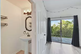 1464 Harbour Walk Rd, Tampa, FL 33602 - Photo 35