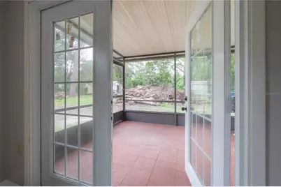 10411 N Woodmere Road, Tampa, FL 33617 - Photo 21