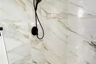 976 Tennessee Ln, Sarasota, FL 34234 - Photo 9