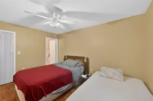 11201 80th Ave N, Seminole, FL 33772 - Photo 13