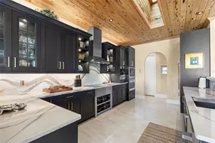 967 Landmark Circle S, Tierra Verde, FL 33715 - Photo 7